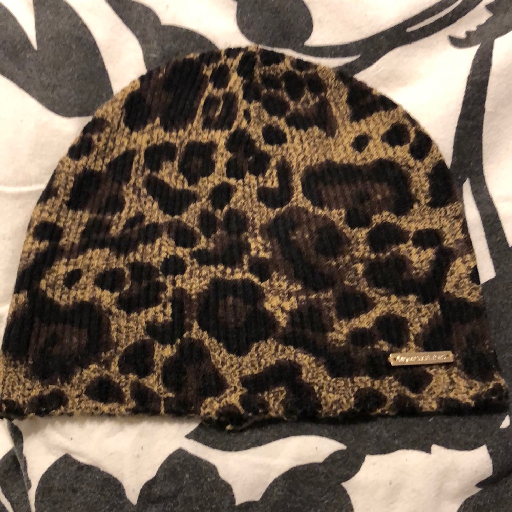 Michael Kors leopard beanie